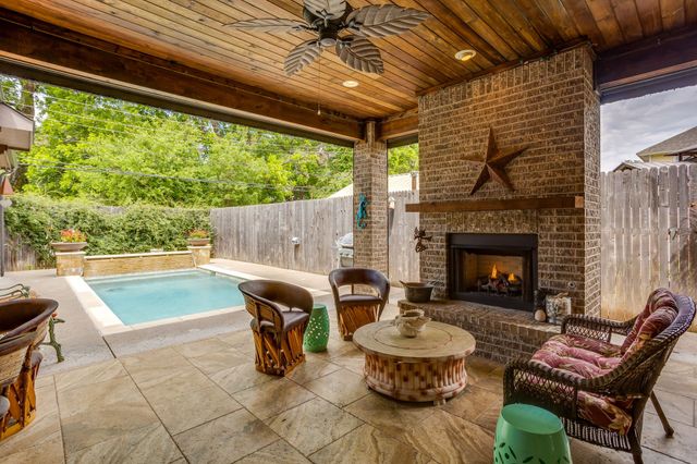 3318 W 5th Street, Fort Worth, TX 76107