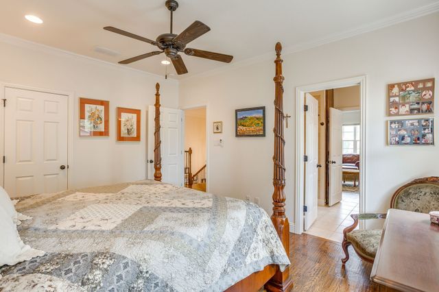 3318 W 5th Street, Fort Worth, TX 76107