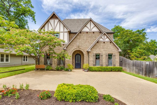 3318 W 5th Street, Fort Worth, TX 76107