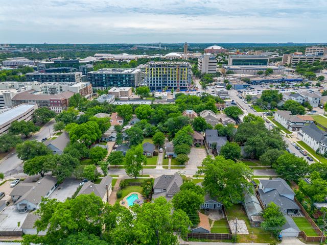 3318 W 5th Street, Fort Worth, TX 76107