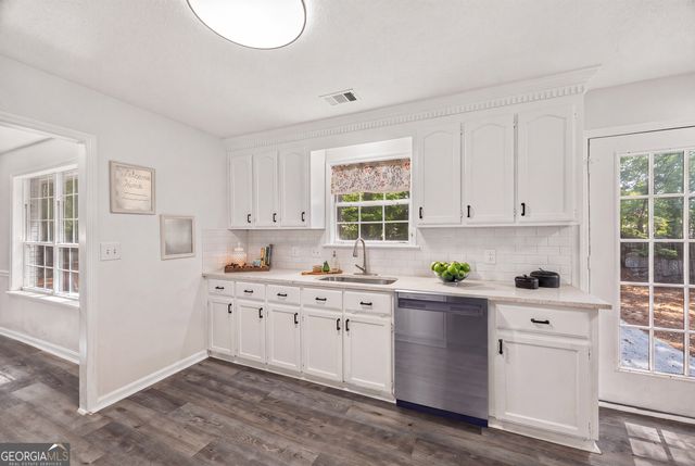 321 Doublegate Drive, Bonaire, GA 31005