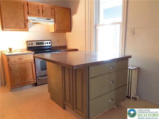 1327 West Gordon Street, Allentown City, PA 18102