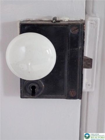 1327 West Gordon Street, Allentown City, PA 18102