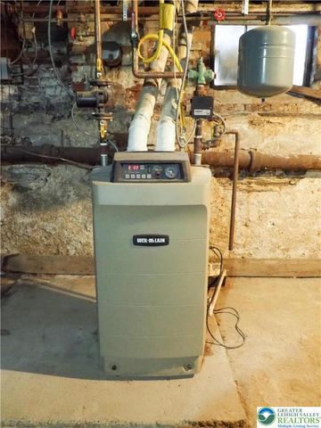 1327 West Gordon Street, Allentown City, PA 18102