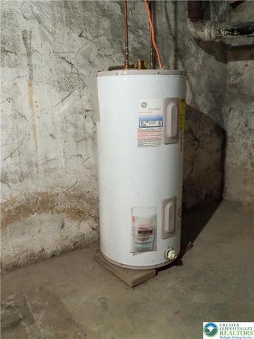 1327 West Gordon Street, Allentown City, PA 18102