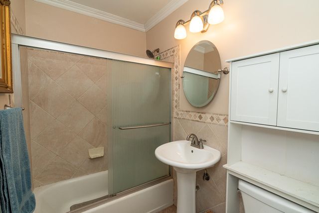 820 SW 18th Court, Fort Lauderdale, FL 33315