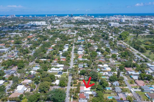 820 SW 18th Court, Fort Lauderdale, FL 33315