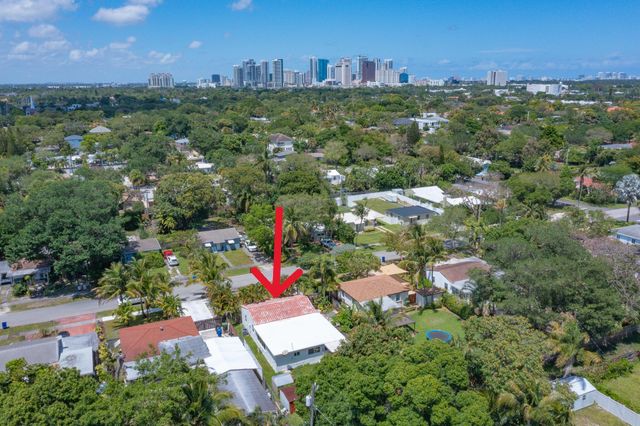 820 SW 18th Court, Fort Lauderdale, FL 33315