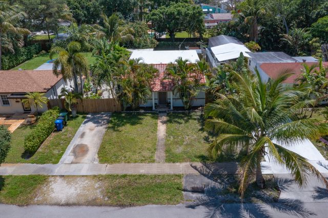 820 SW 18th Court, Fort Lauderdale, FL 33315