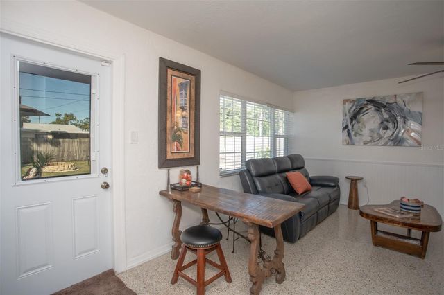 6701 31ST AVENUE N, St Petersburg, FL 33710