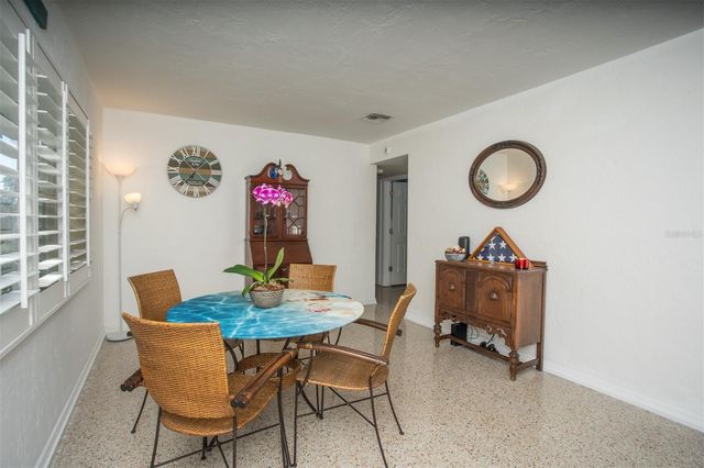 6701 31ST AVENUE N, St Petersburg, FL 33710