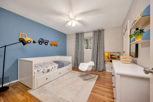 5517 Chimney Rock Road, Fort Worth, TX 76112