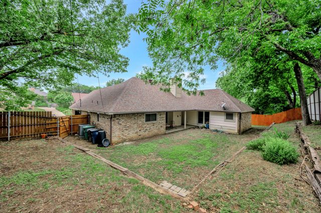 5517 Chimney Rock Road, Fort Worth, TX 76112