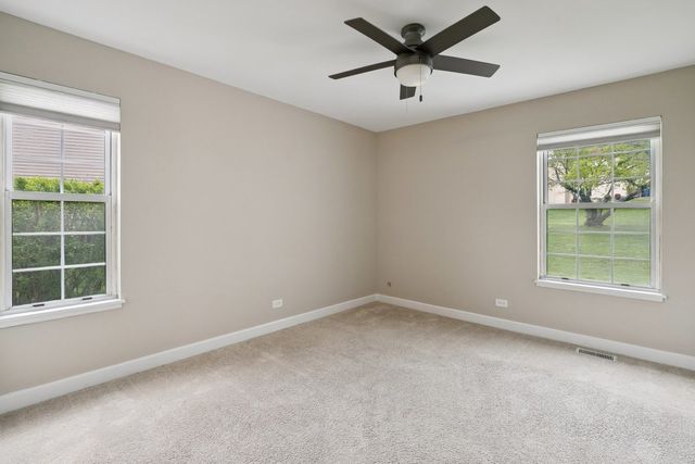 938 Chase Court, Gurnee, IL 60031