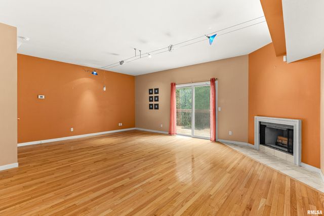 3510 N Kingston Dr Apt 27, Peoria, IL 61604