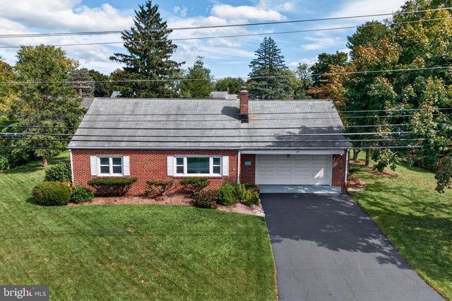 619 PARKWAY RD, Allentown, PA 18104