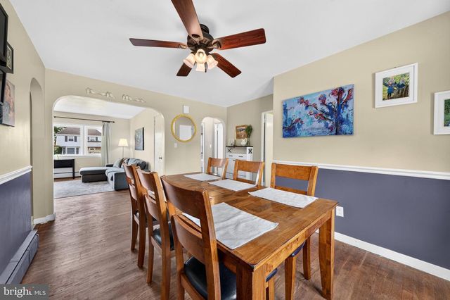 619 PARKWAY RD, Allentown, PA 18104