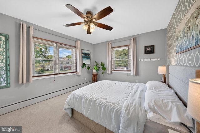 619 PARKWAY RD, Allentown, PA 18104