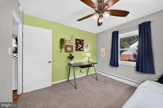 619 PARKWAY RD, Allentown, PA 18104