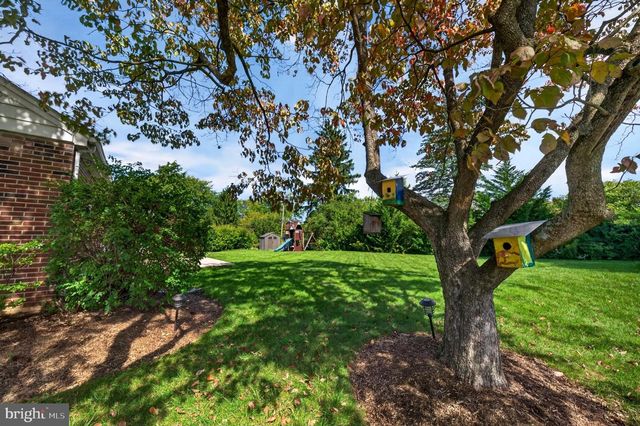 619 PARKWAY RD, Allentown, PA 18104
