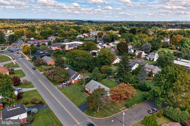 619 PARKWAY RD, Allentown, PA 18104