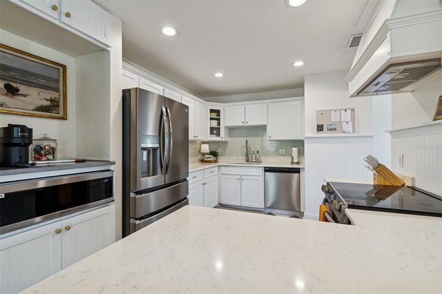 231 W JEAN STREET, Tampa, FL 33604