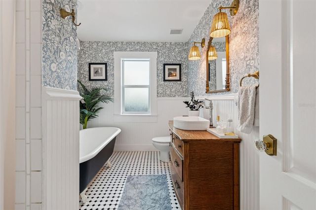 231 W JEAN STREET, Tampa, FL 33604