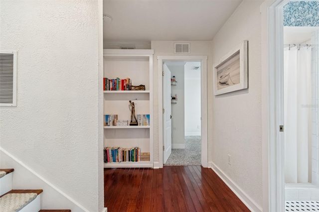 231 W JEAN STREET, Tampa, FL 33604