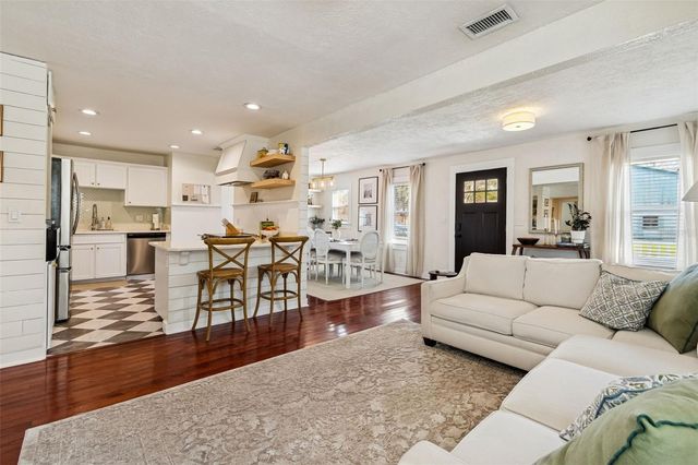 231 W JEAN STREET, Tampa, FL 33604