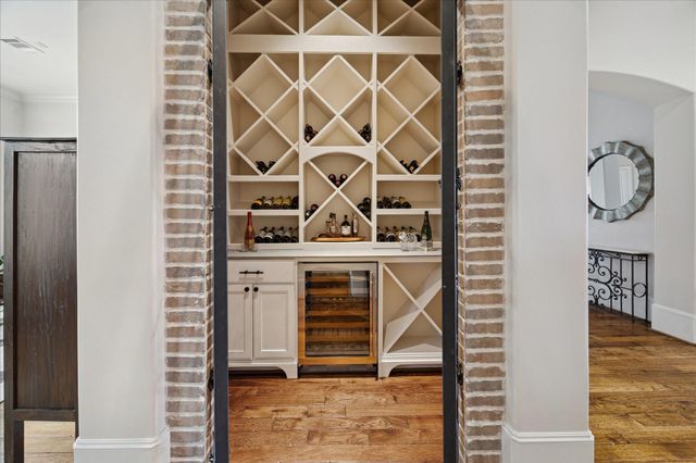 6014 Floyd Street, Houston, TX 77007