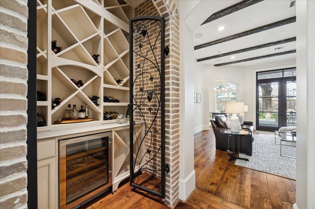 6014 Floyd Street, Houston, TX 77007