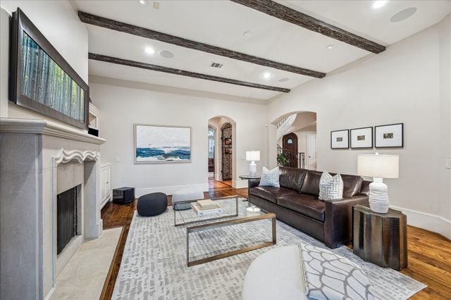 6014 Floyd Street, Houston, TX 77007