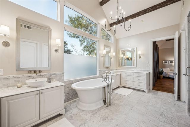 6014 Floyd Street, Houston, TX 77007