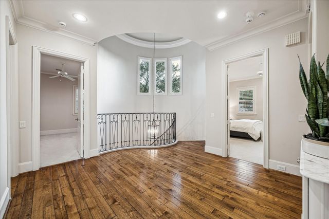 6014 Floyd Street, Houston, TX 77007