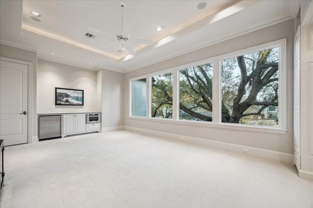 6014 Floyd Street, Houston, TX 77007