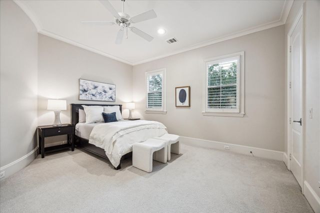 6014 Floyd Street, Houston, TX 77007