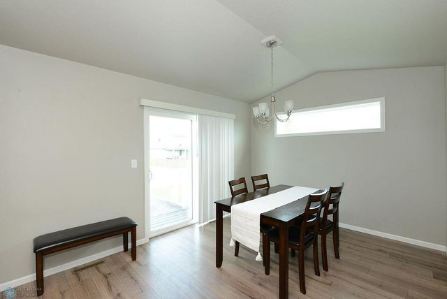 8037 Goldfinch Drive, Horace, ND 58047