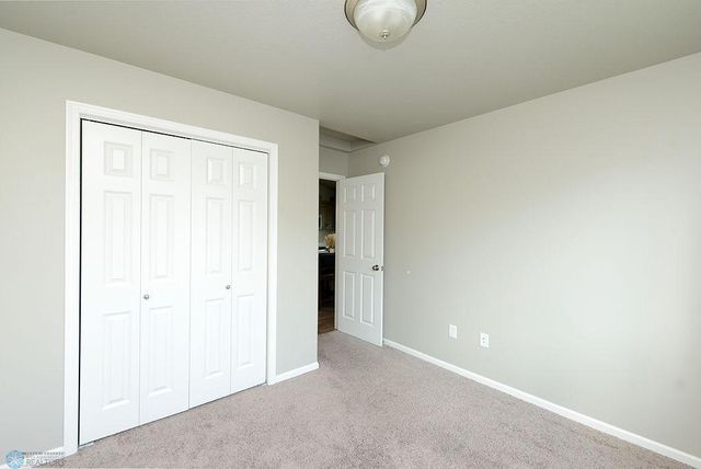 8037 Goldfinch Drive, Horace, ND 58047