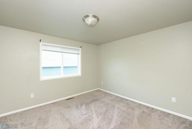 8037 Goldfinch Drive, Horace, ND 58047