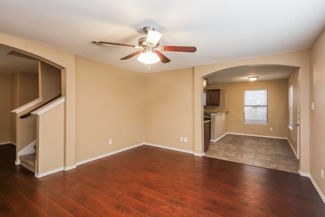 148 Cliff Heights Circle, Dallas, TX 75241