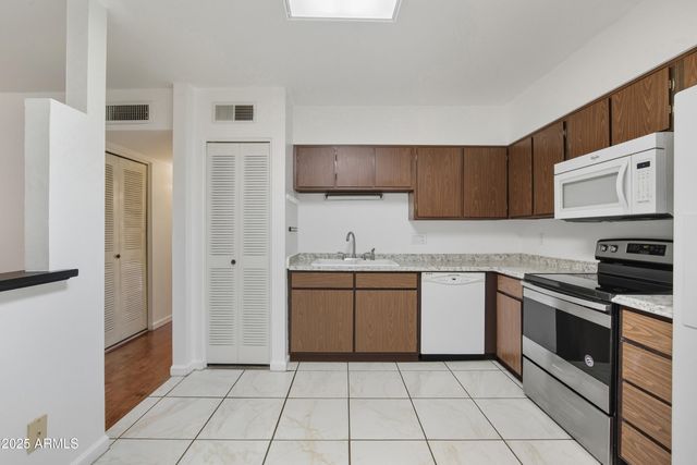 720 S DOBSON Road 125, Mesa, AZ 85202