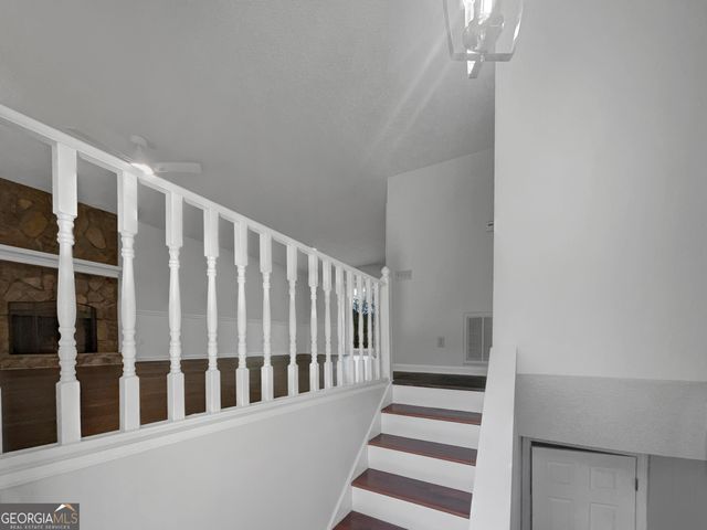 100 Oakridge Drive SE, Cartersville, GA 30121