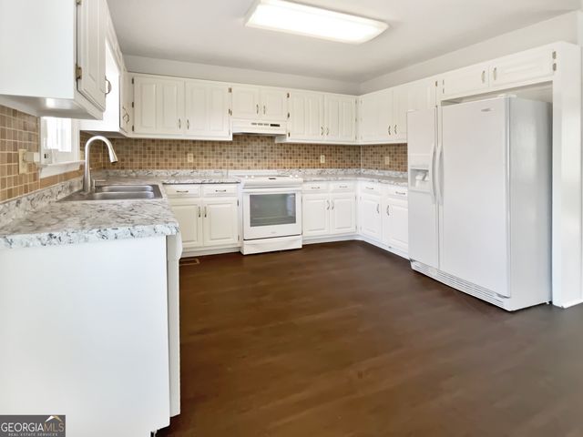 100 Oakridge Drive SE, Cartersville, GA 30121