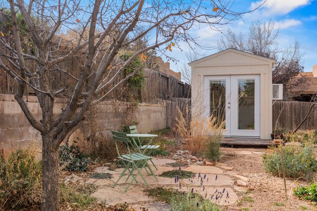 6927 Golden Mesa, Santa Fe, NM 87507