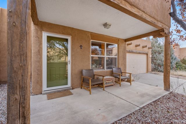 6927 Golden Mesa, Santa Fe, NM 87507