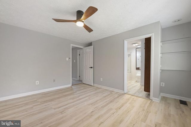 7406 GOLDEN HORSESHOE CT, Springfield, VA 22153