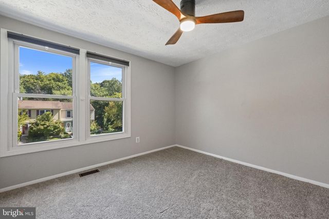 7406 GOLDEN HORSESHOE CT, Springfield, VA 22153