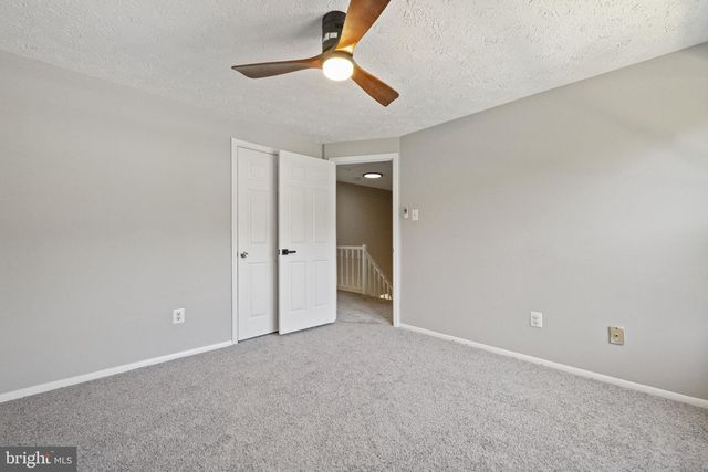 7406 GOLDEN HORSESHOE CT, Springfield, VA 22153