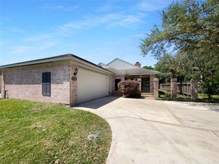 202 Essex Place, Stafford, TX 77477