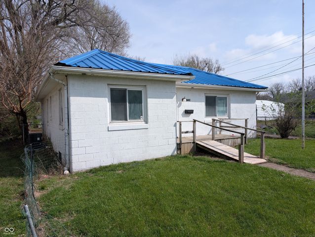 1720 W 24th Street, Anderson, IN 46016